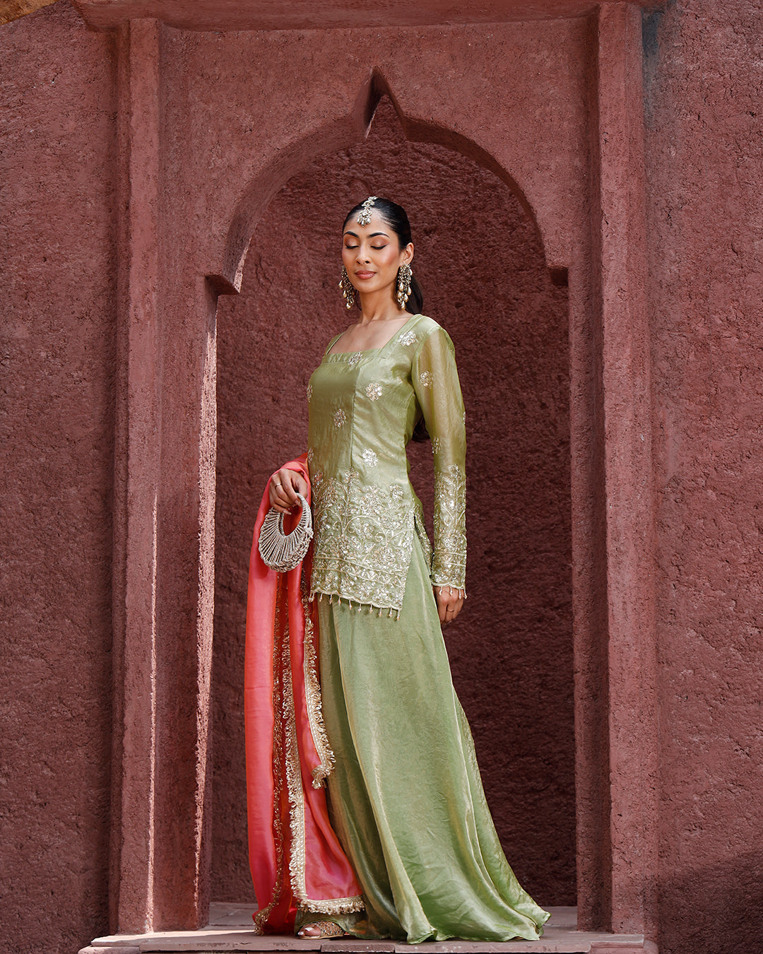 Pista Gulbagh suit