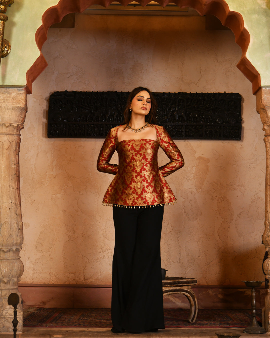 Red brocade bell set