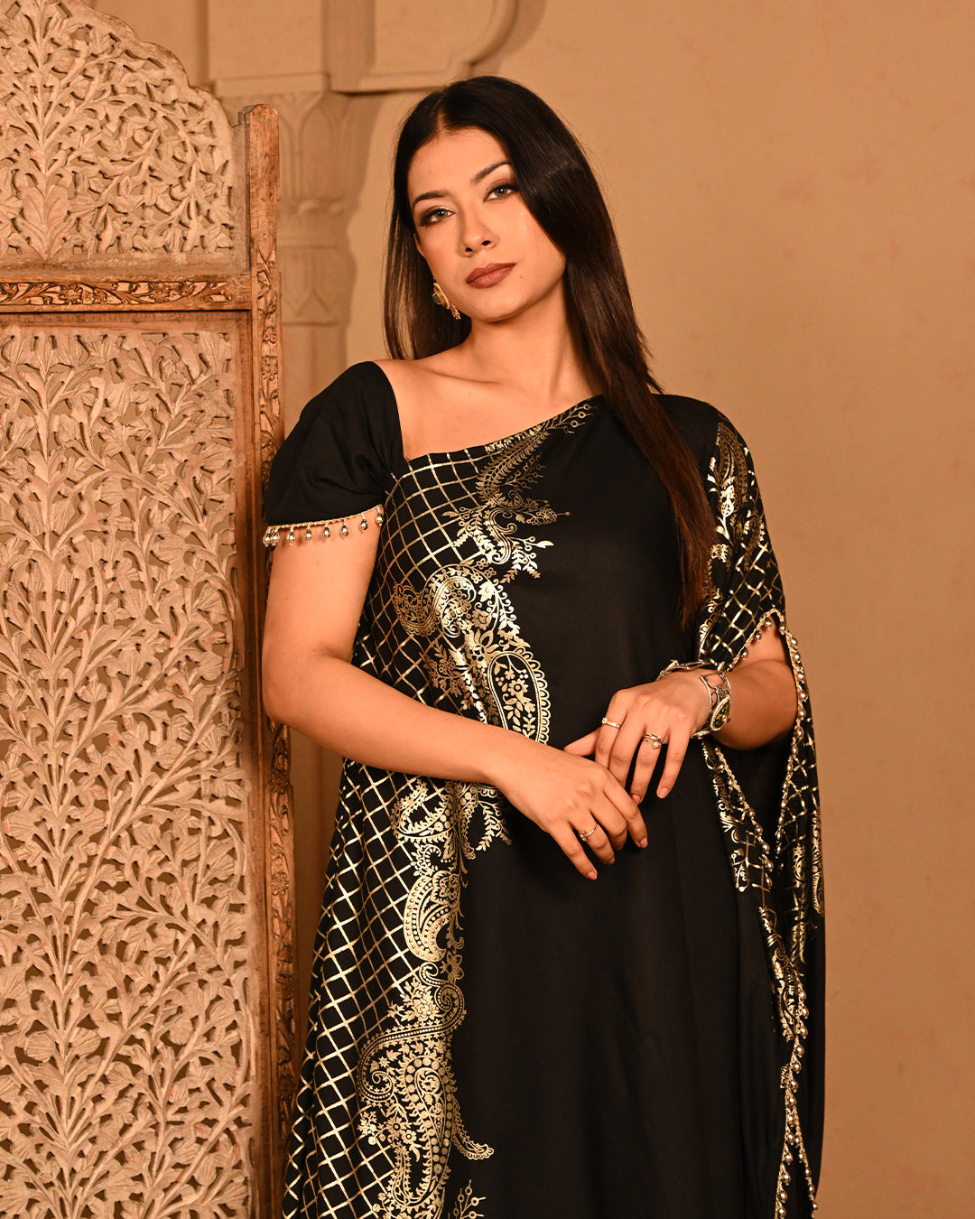 Black Kyra kaftan