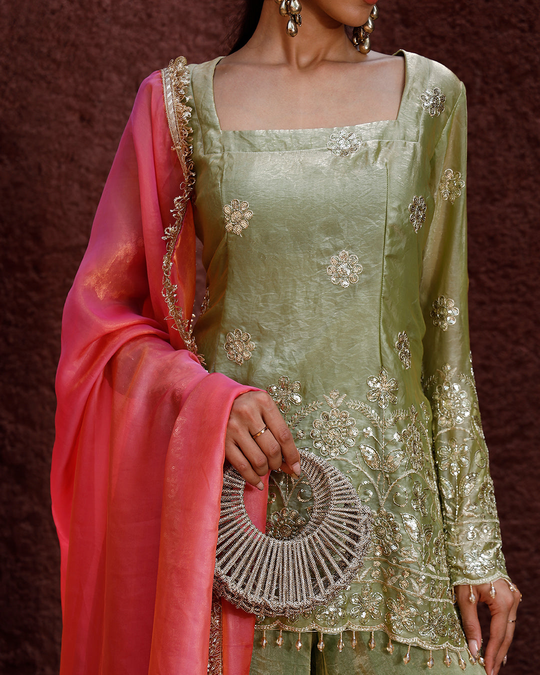 Pista Gulbagh suit