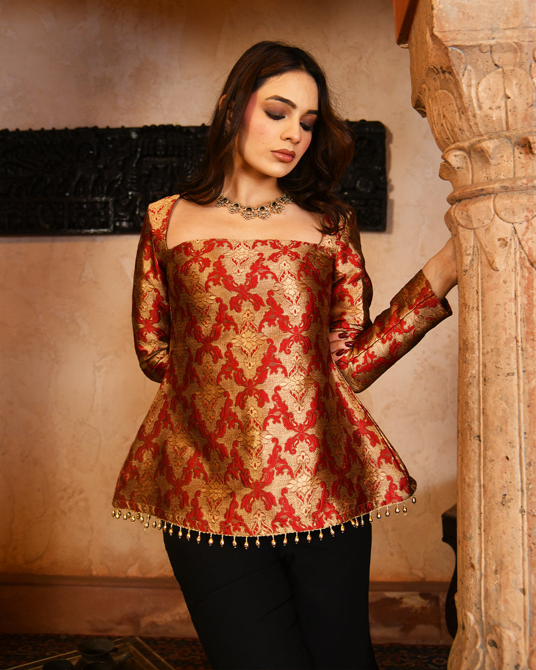 Red brocade bell set