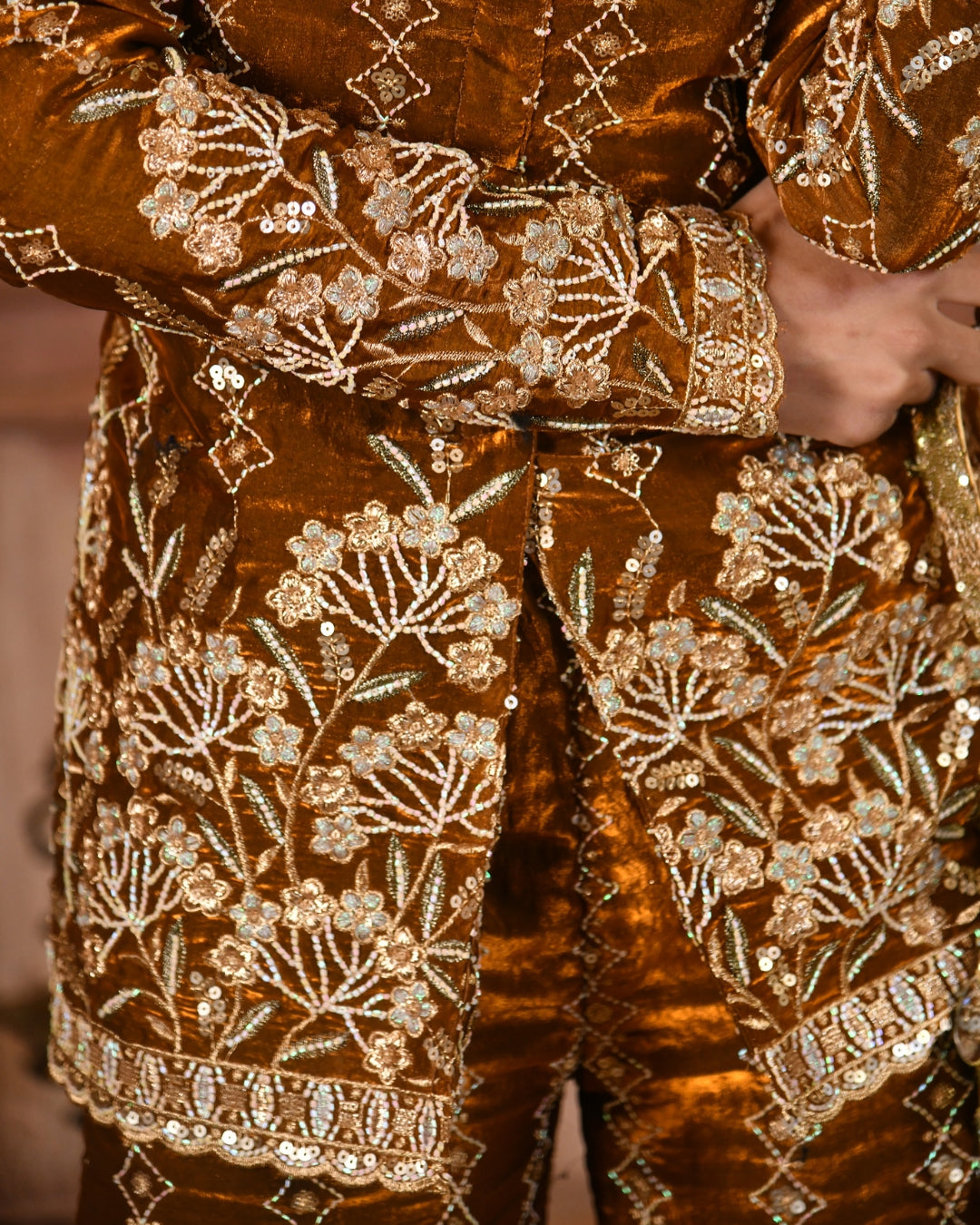Sunehri blazer set