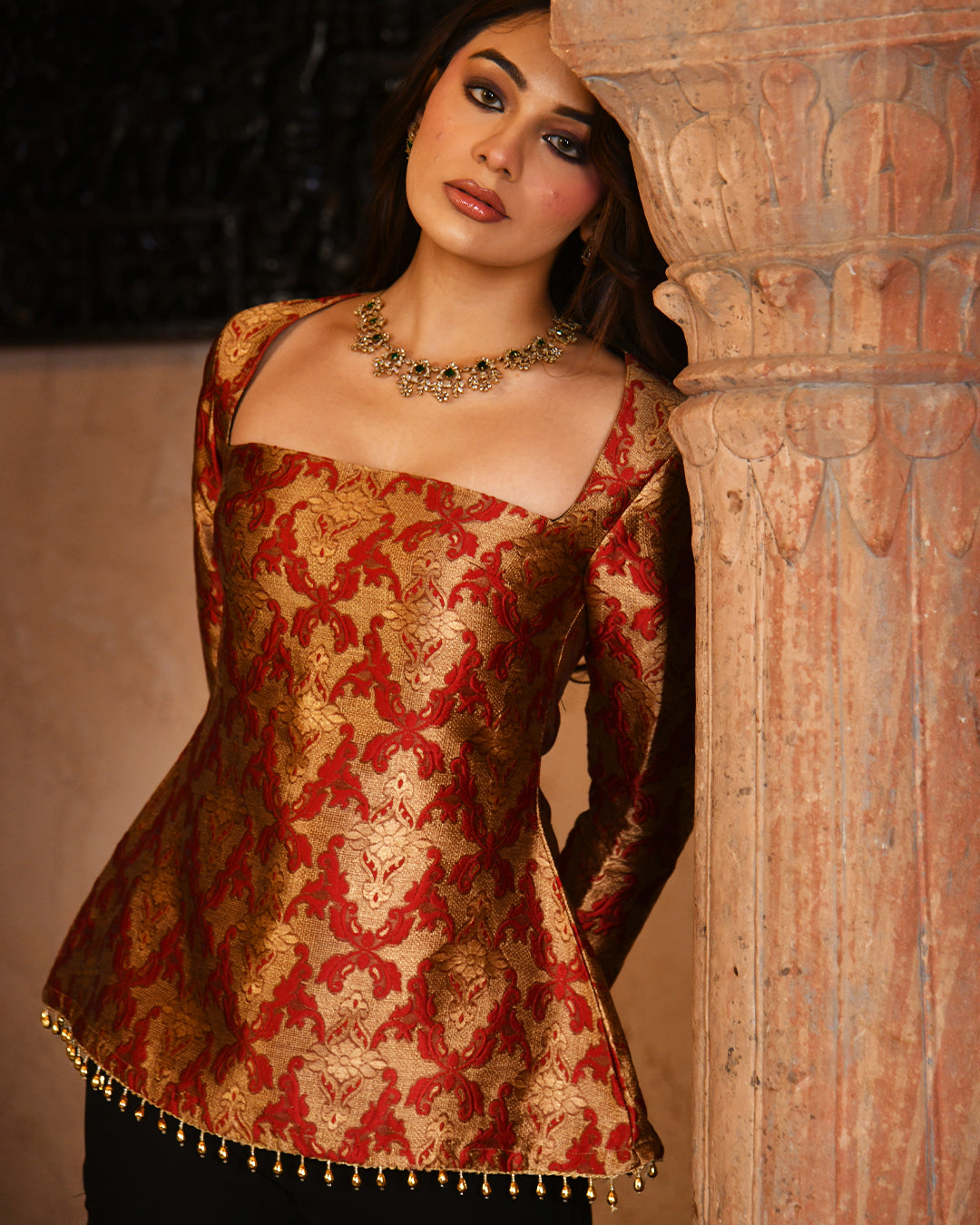 Red brocade bell set