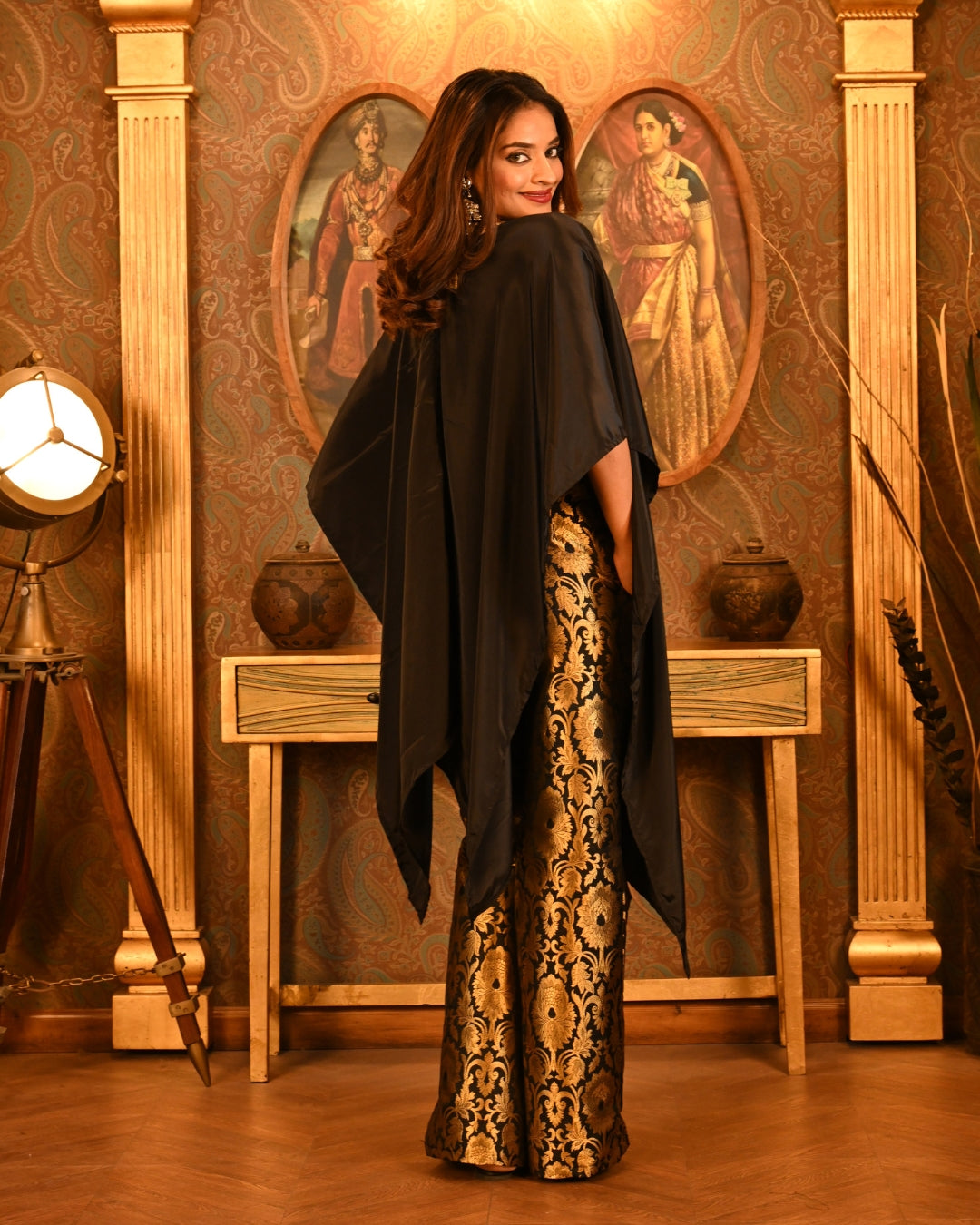 Brocade Cape set