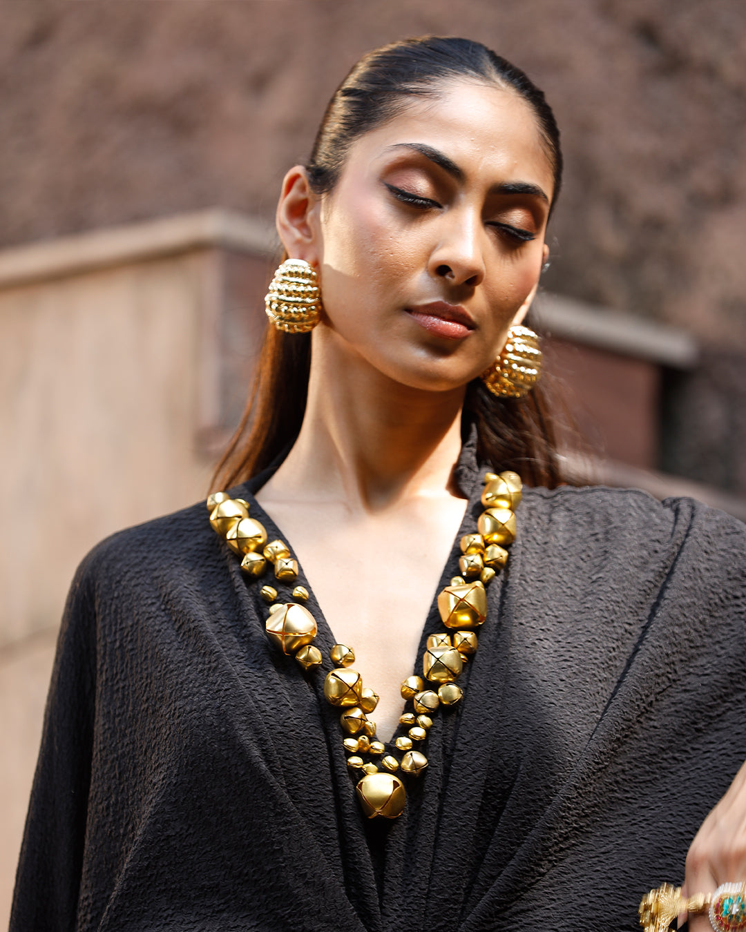 Jhankaar Black kaftan