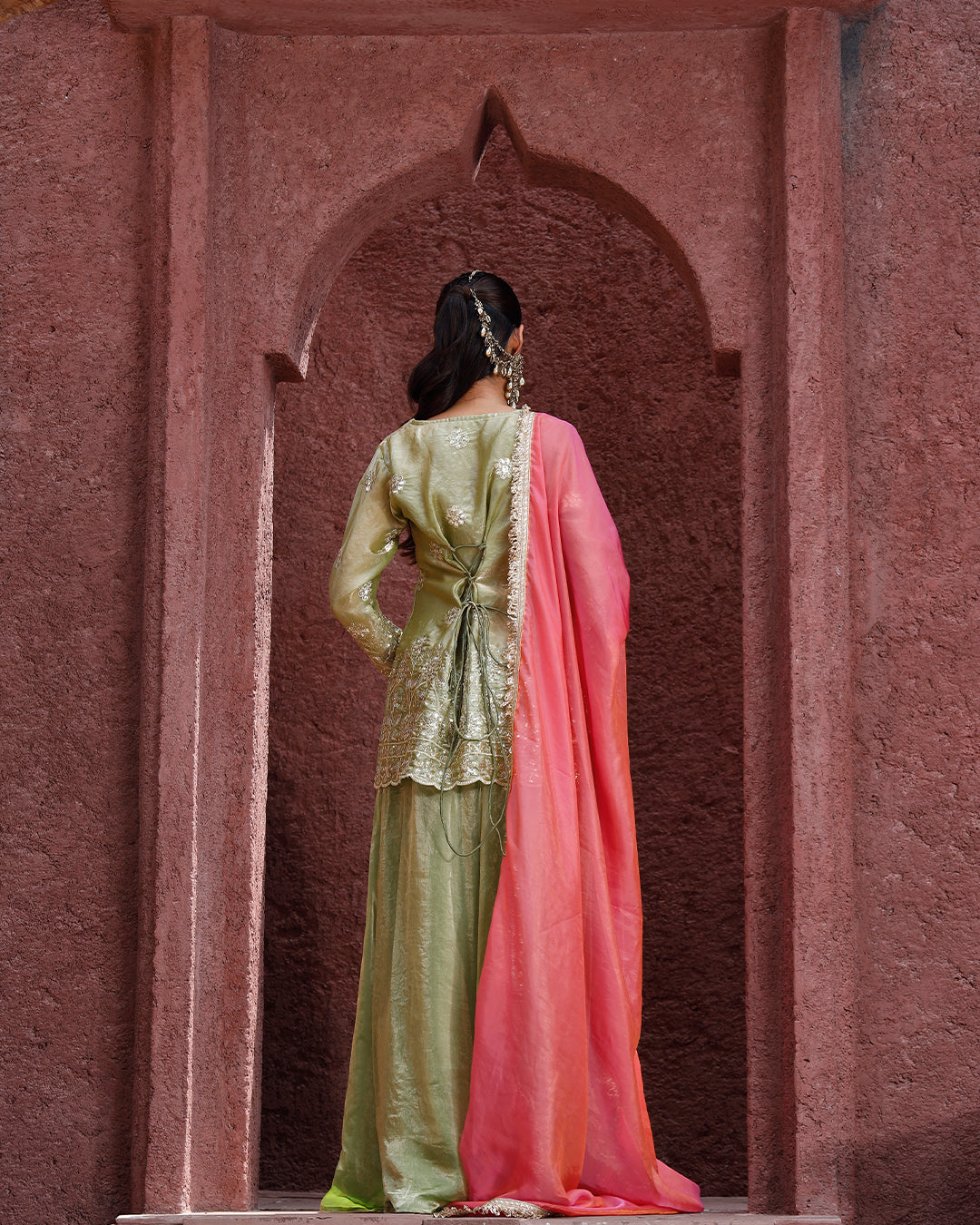 Pista Gulbagh suit