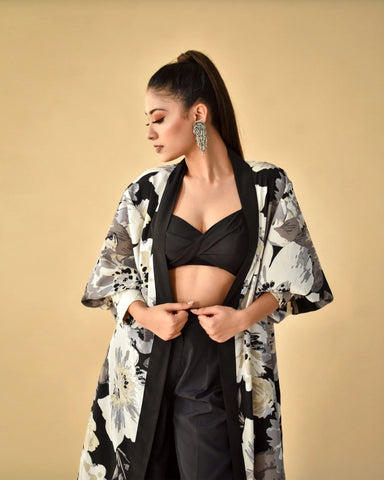 THE DAISY SHRUG - Wabi Sabi